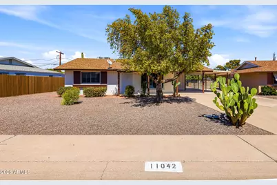 11042 W Canterbury Drive, Sun City, AZ 85351 - Photo 4