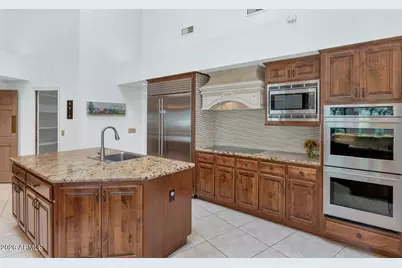14810 N 15th Avenue, Phoenix, AZ 85023 - Photo 12