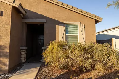 3982 E Sidesaddle Road, San Tan Valley, AZ 85140 - Photo 2