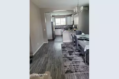 1943 N 77th Glen, Phoenix, AZ 85035 - Photo 6