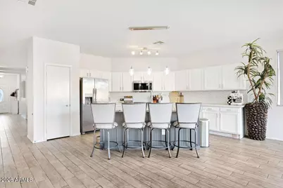 7124 W Palmaire Avenue W, Glendale, AZ 85303 - Photo 10