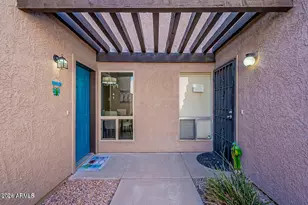 629 N Mesa Dr, Mesa, AZ 85201 - Photo 14