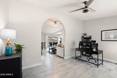 1301 W Kerry Lane, Phoenix, AZ 85027 - Photo 10