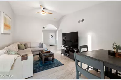 1301 W Kerry Lane, Phoenix, AZ 85027 - Photo 2