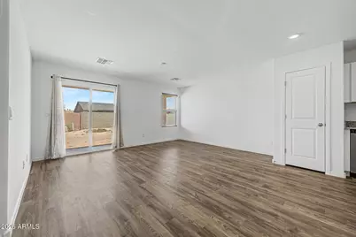 9896 W Heather Drive, Arizona City, AZ 85123 - Photo 6