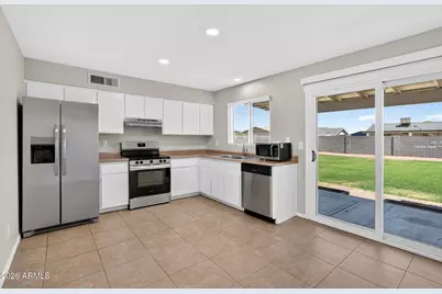 5709 S Roberts Road, Tempe, AZ 85283 - Photo 12