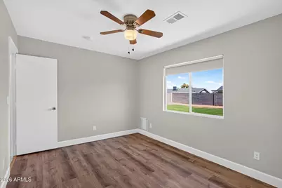5709 S Roberts Road, Tempe, AZ 85283 - Photo 18