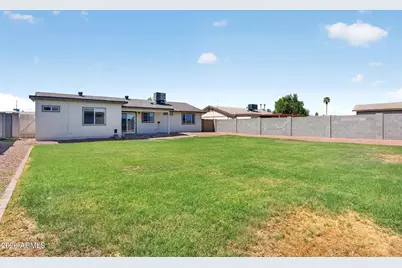 5709 S Roberts Road, Tempe, AZ 85283 - Photo 4