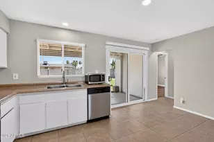 5709 S Roberts Rd, Tempe, AZ 85283 - Photo 30