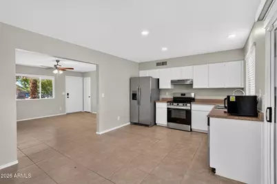 5709 S Roberts Road, Tempe, AZ 85283 - Photo 32