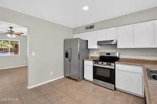 5709 S Roberts Rd, Tempe, AZ 85283 - Photo 30