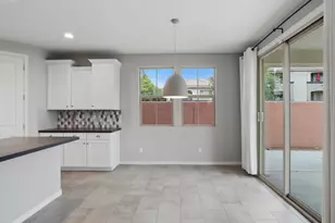 1942 S Sycamore Pl, Chandler, AZ 85286 - Photo 10