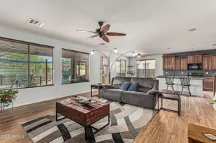18152 W Paradise Ln, Surprise, AZ 85388 - Photo 10