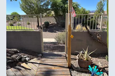 18152 W Paradise Lane, Surprise, AZ 85388 - Photo 40