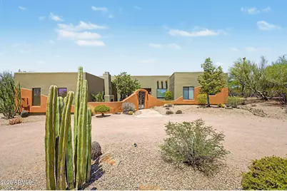 38844 N Spur Cross Road, Cave Creek, AZ 85331 - Photo 2