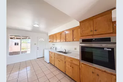3115 N 53rd Drive, Phoenix, AZ 85031 - Photo 2