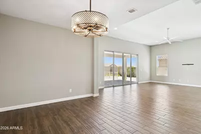 26009 N 137th Lane, Peoria, AZ 85383 - Photo 8