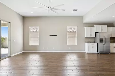 26009 N 137th Lane, Peoria, AZ 85383 - Photo 6