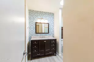 3157 E Hazelwood St, Phoenix, AZ 85016 - Photo 14