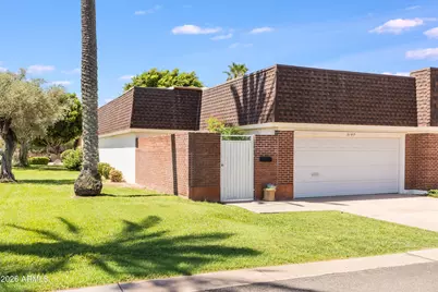 3157 E Hazelwood Street, Phoenix, AZ 85016 - Photo 1
