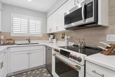 7710 E Gainey Ranch Road #241, Scottsdale, AZ 85258 - Photo 12
