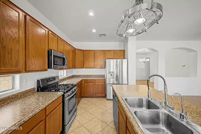 16066 W Anasazi Street, Goodyear, AZ 85338 - Photo 12