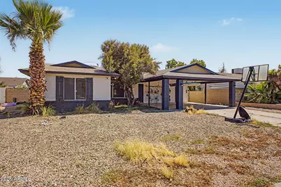 2233 W Sequoia Drive, Phoenix, AZ 85027 - Photo 8