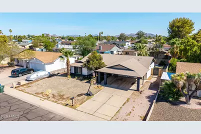 2233 W Sequoia Drive, Phoenix, AZ 85027 - Photo 30