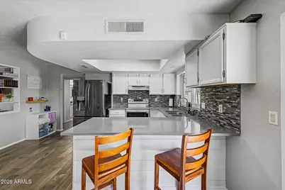 2233 W Sequoia Drive, Phoenix, AZ 85027 - Photo 12