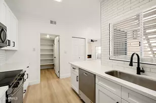 11333 N 92nd St, Scottsdale, AZ 85260 - Photo 10