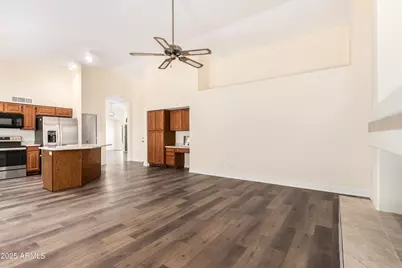 1517 W Islandia Drive, Gilbert, AZ 85233 - Photo 10