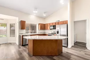 1517 W Islandia Dr, Gilbert, AZ 85233 - Photo 14