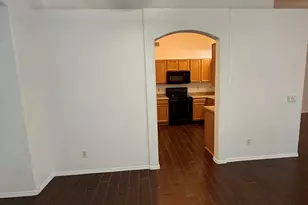 13200 W Desert Ln, Surprise, AZ 85374 - Photo 12