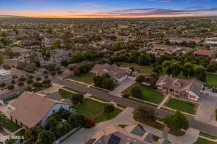 18110 E Sunnybrook Ln, Gilbert, AZ 85298 - Photo 70