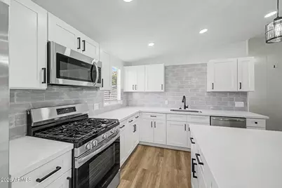 15423 N 69th Drive, Peoria, AZ 85382 - Photo 12