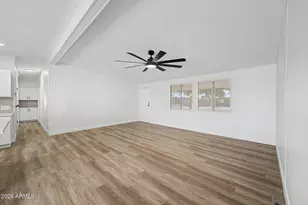 15423 N 69th Dr, Peoria, AZ 85382 - Photo 8