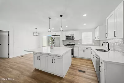 15423 N 69th Drive, Peoria, AZ 85382 - Photo 10