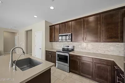 1572 E Luna Blanca Way, San Tan Valley, AZ 85140 - Photo 10