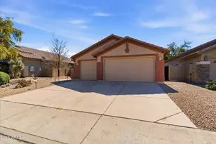 4821 E Kirkland Rd, Phoenix, AZ 85054 - Photo 2