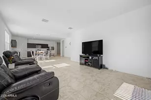 40983 W Sunland Dr, Maricopa, AZ 85138 - Photo 8