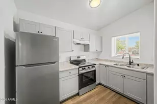 1028 N 27th St, Phoenix, AZ 85008 - Photo 6