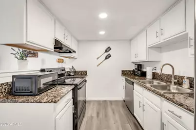 3511 E Baseline Road #1154, Phoenix, AZ 85042 - Photo 18