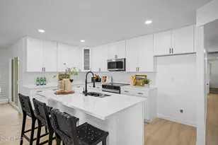 5343 S Hazelton Ln, Tempe, AZ 85283 - Photo 10