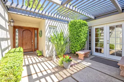 110 W Tam Oshanter Drive W, Phoenix, AZ 85023 - Photo 2
