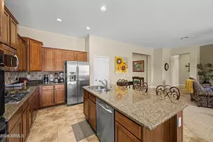 175 W Montego Dr, Casa Grande, AZ 85122 - Photo 8