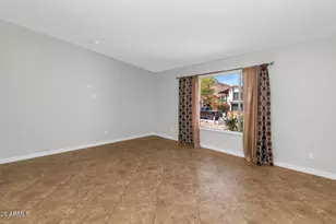 1927 E Crocus Dr, Phoenix, AZ 85022 - Photo 6
