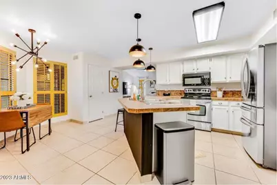 5801 E Paradise Lane, Scottsdale, AZ 85254 - Photo 4