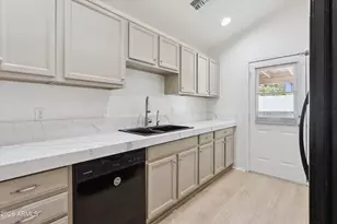 1722 N Comanche Dr, Chandler, AZ 85224 - Photo 16