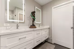 5137 N 79th Pl, Scottsdale, AZ 85250 - Photo 12