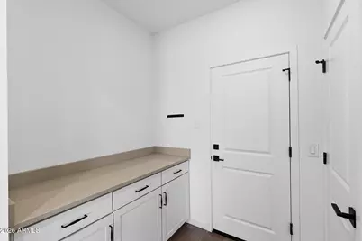 7435 N 74th Avenue, Glendale, AZ 85303 - Photo 16